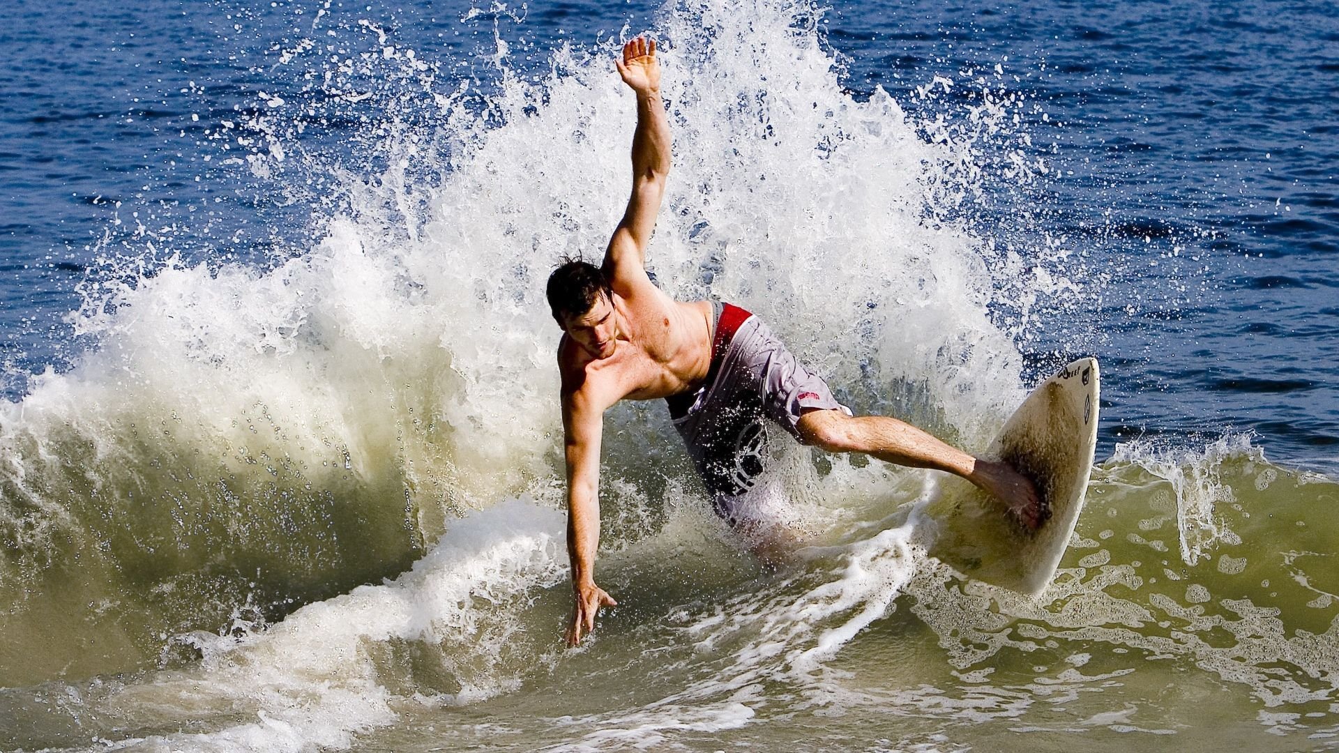 开云在线直播-_世界环游游泳挑战赛：跨越五大洲的极限奔赴_，2021世界游泳比赛